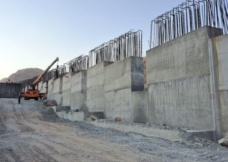 ایمنی محور بندرعباس به سیرجان با ترانشه حاجی آباد ارتقا می‌یابد