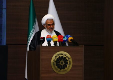 خطوط قرمز کشور قابل مذاکره نیست