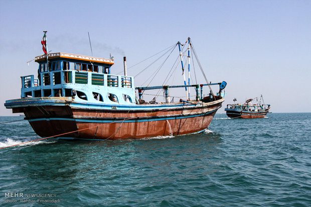 ۹ شناور صیادی متخلف در هرمزگان توقیف شدند
