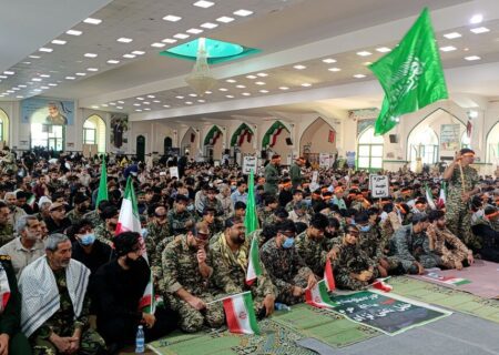 نمایش اقتدار بسیجیان هرمزگان در سالروز تشکیل بسیج مستضعفان
