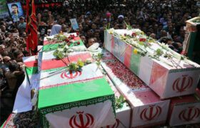 برگزاری مراسم تشییع ۱۴ شهید گمنام در بندرعباس