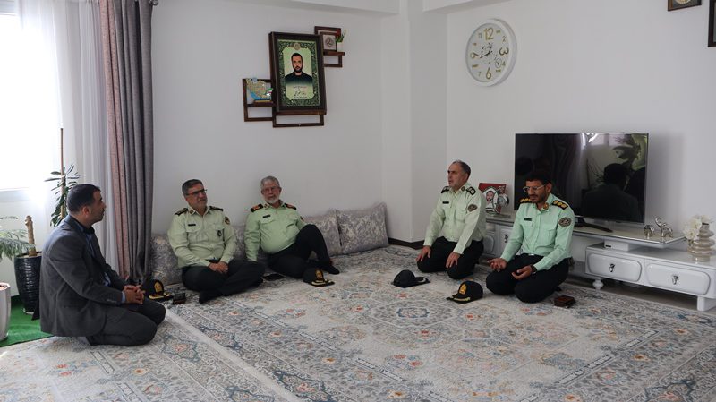 راه شهدا چراغ هدایت فراجا در حفظ امنیت کشور است