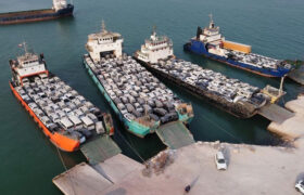 ثبت رکورد جدید در جابه‌جایی خودرو از بنادر غرب هرمزگان